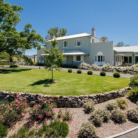 Goonoo Goonoo Station Hotel Тамуърт Екстериор снимка The main house at the property