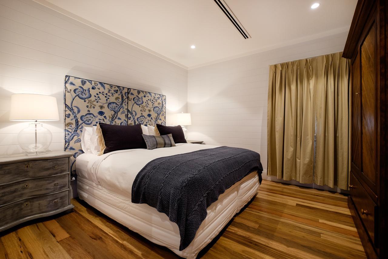 Goonoo Goonoo Station Hotel Тамуърт Екстериор снимка A bedroom