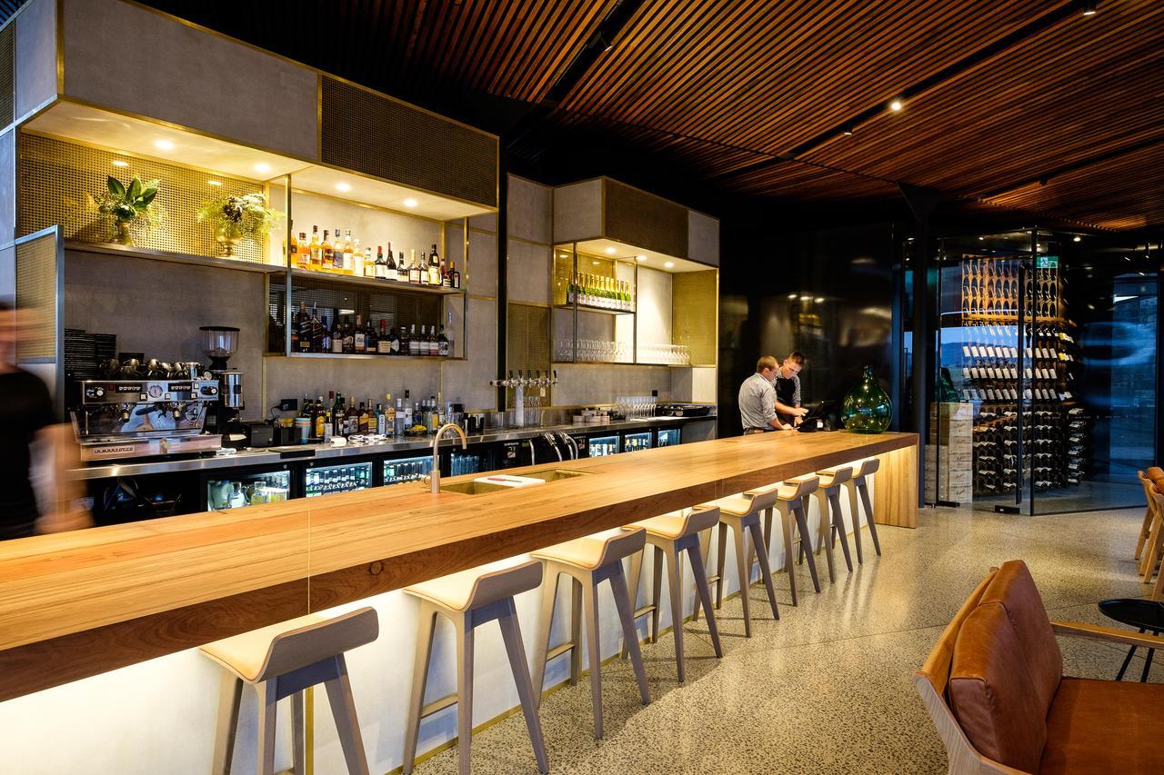 Goonoo Goonoo Station Hotel Тамуърт Екстериор снимка The bar at the restaurant